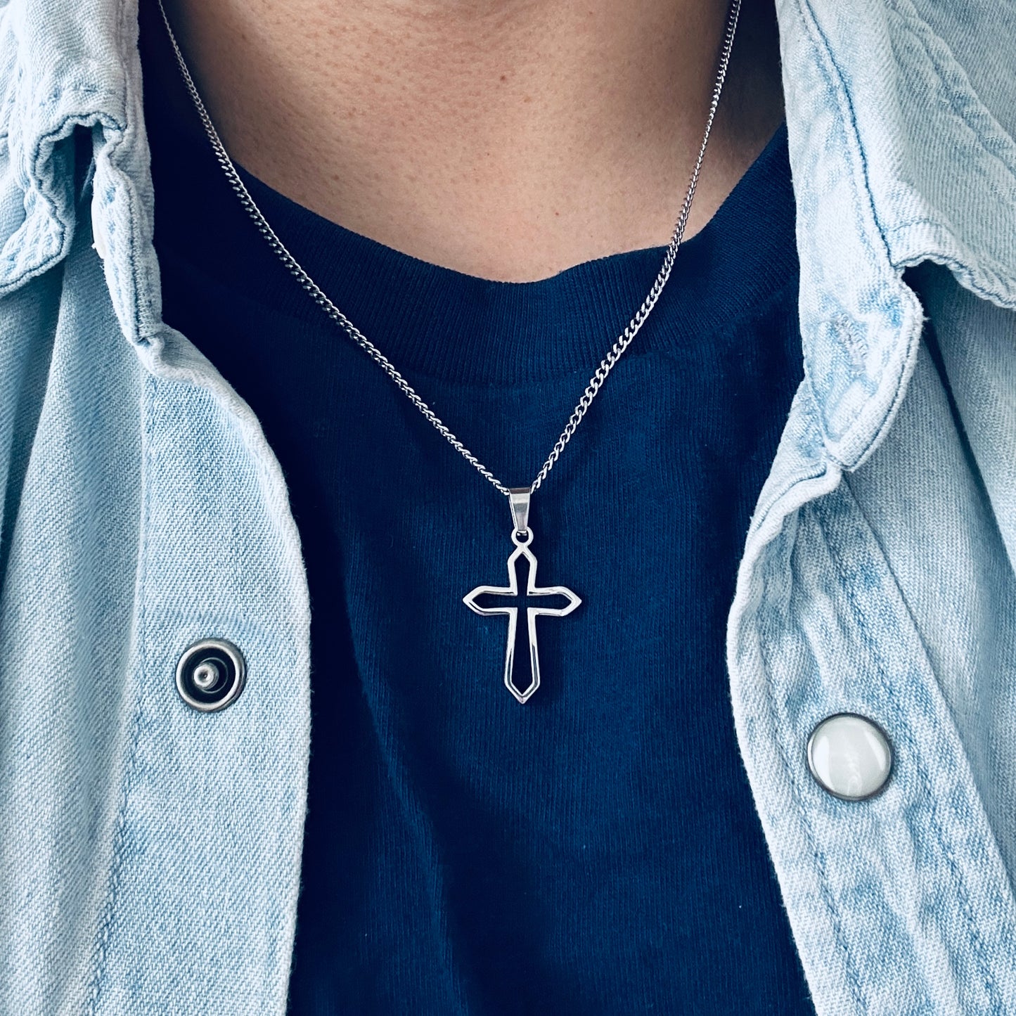 Outline Cross Pendant with Chain