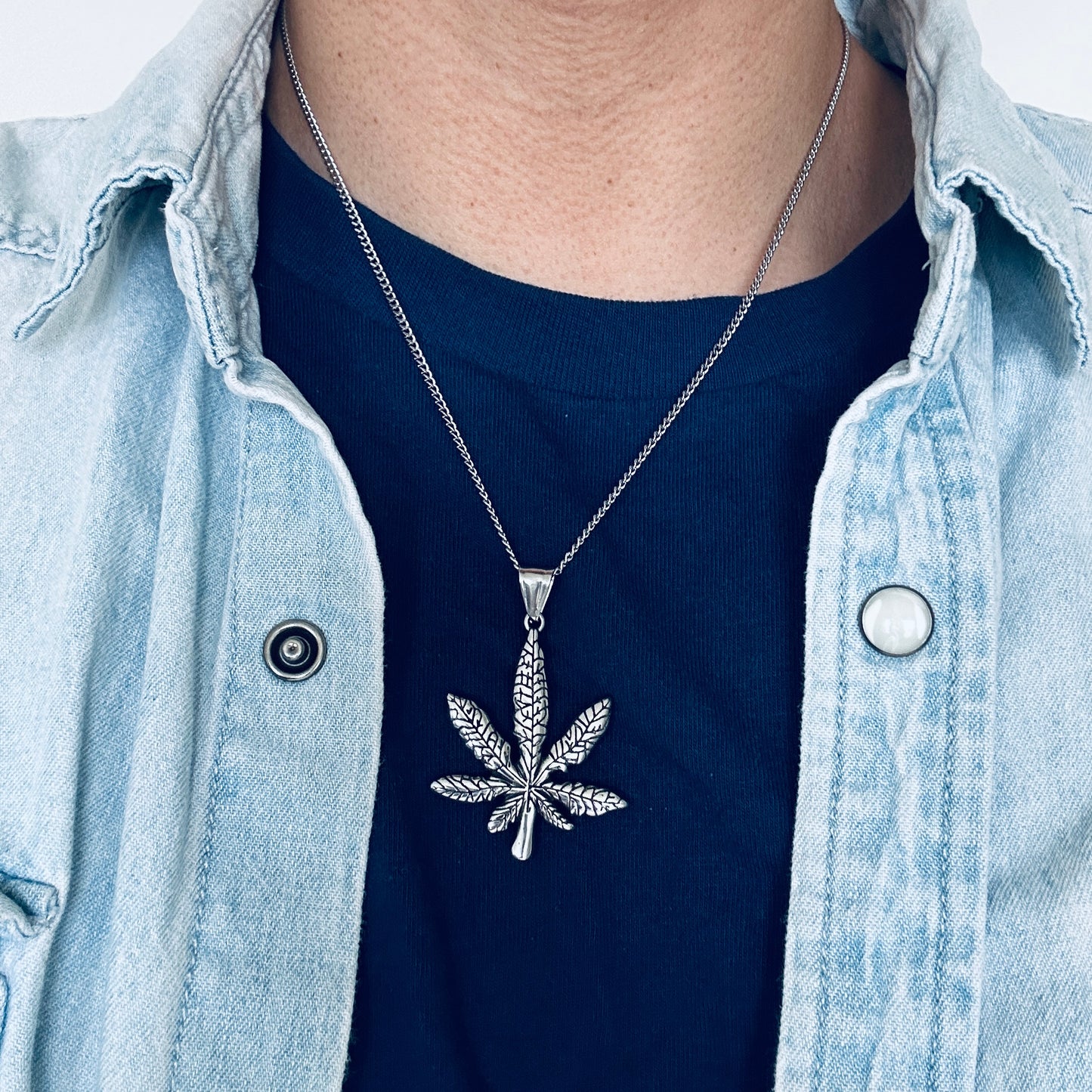 Faded High Pendant with Chain