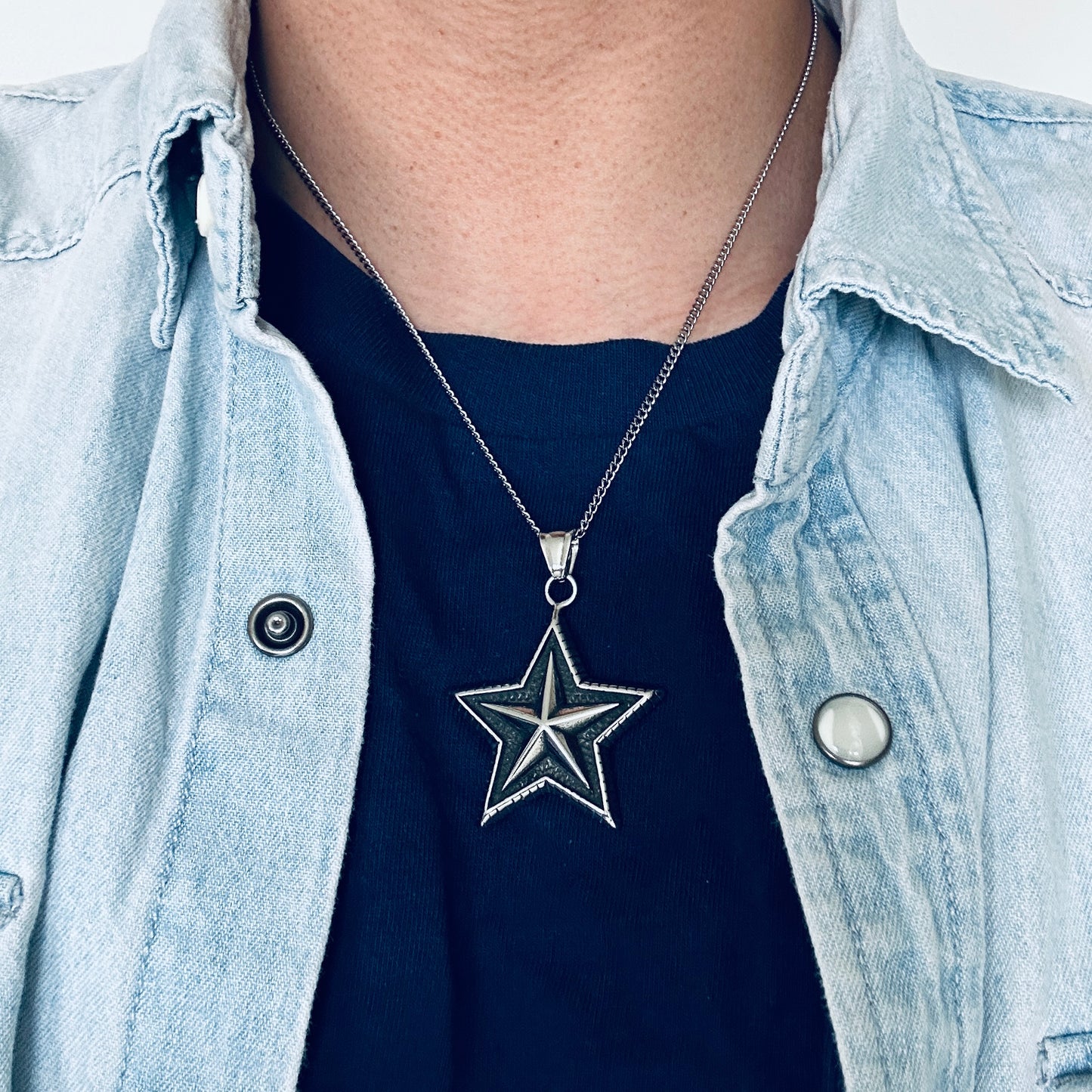 Star Disk Pendant with Chain