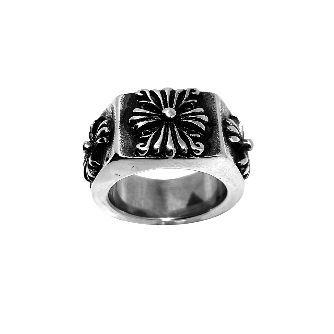 Medieval Fleur Ring