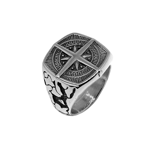 Stoned Compass Ring
