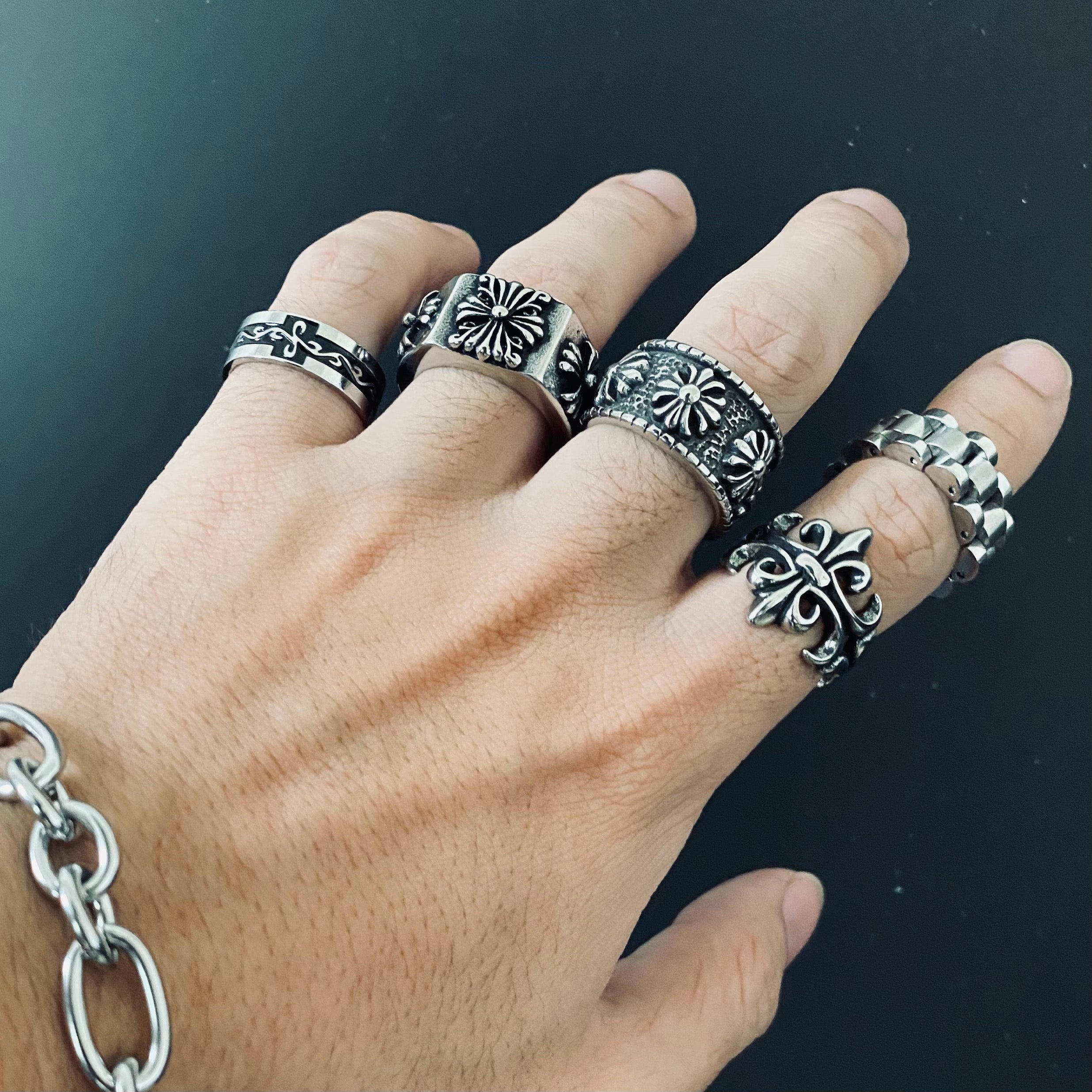 Chrome hearts discount fleur ring