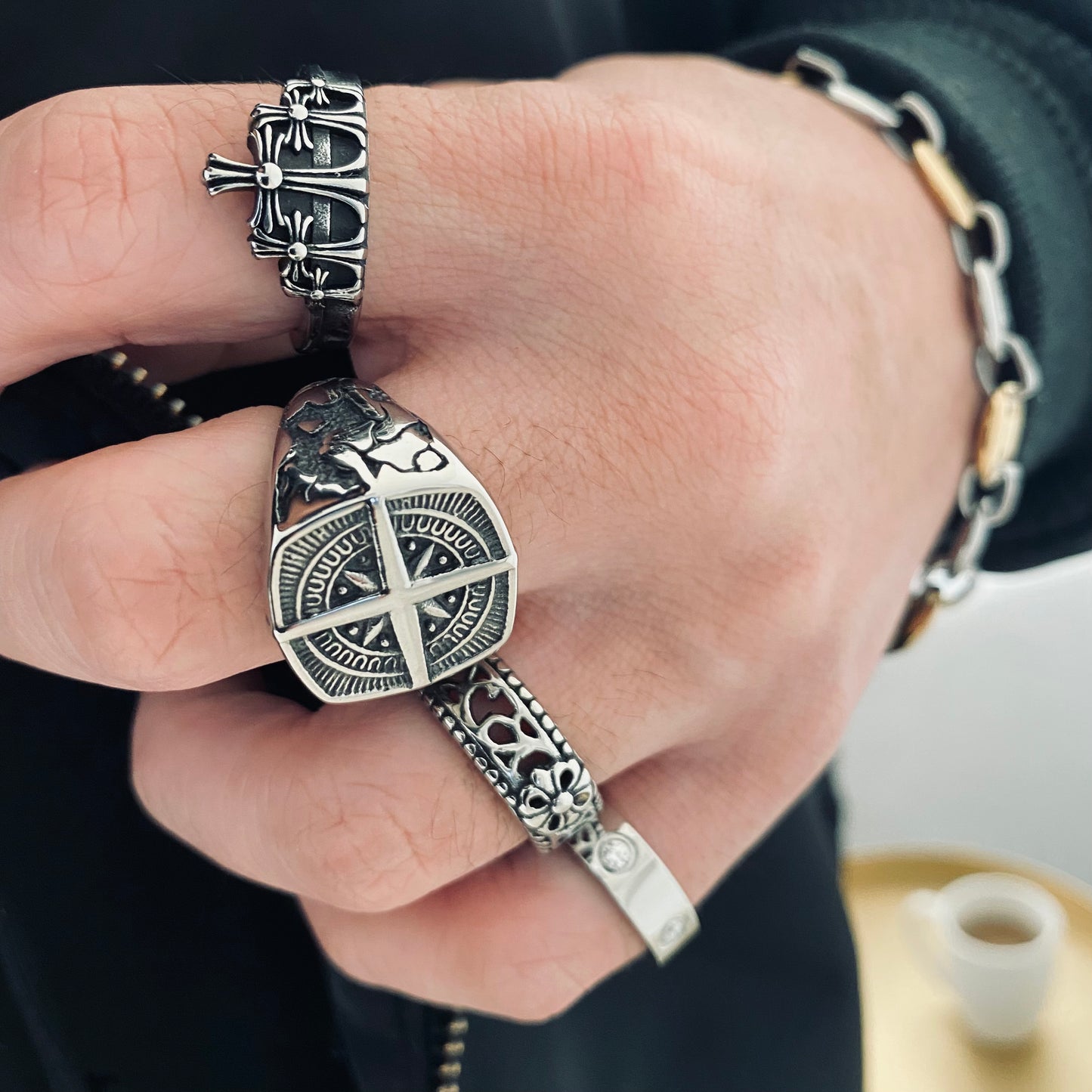 Stoned Compass Ring