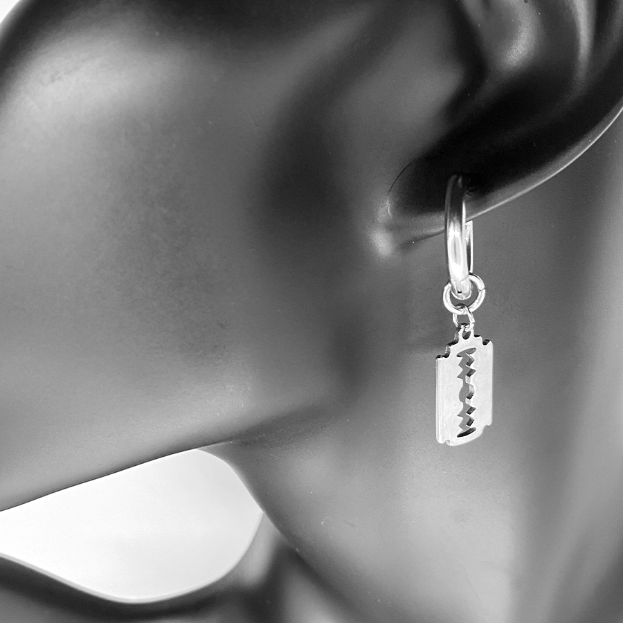 Razor earrings 2025